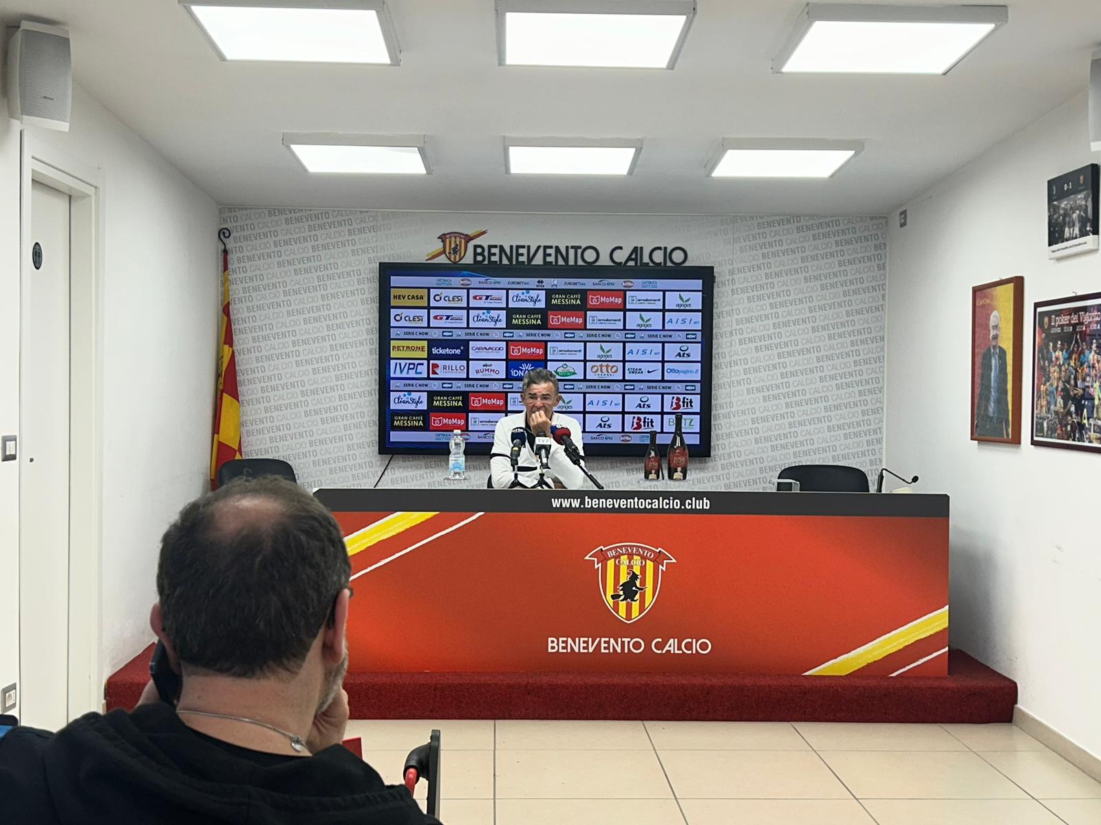 Benevento, Auteri: “Abbiamo un’identità, se troveremo la concretezza faremo strada nei Play Off. Gruppo unito, vogliamo andare avanti”