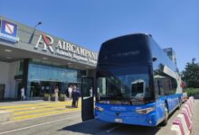 AIR Campania, presentati i nuovi autobus. Acconcia: “Pronti a guidare il cambiamento della mobilità regionale”