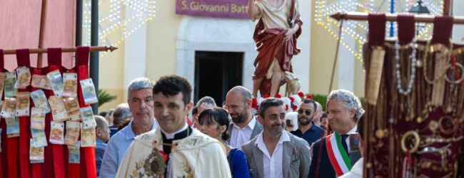 A San Giovanni di Ceppaloni una processione senza tempo per il “2024 – Anno delle Radici”