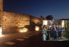 Benevento, inaugurata la “nuova” Piazza Cardinal Pacca: infopoint e illuminazione della mura