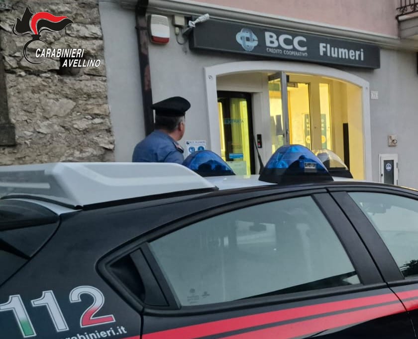 Volturara Irpina| Colpo nella notte alla BCC di Flumeri, rubate due cassette di sicurezza