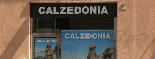 Calzedonia chiude, lavoratori e Usb si rivolgono al Prefetto