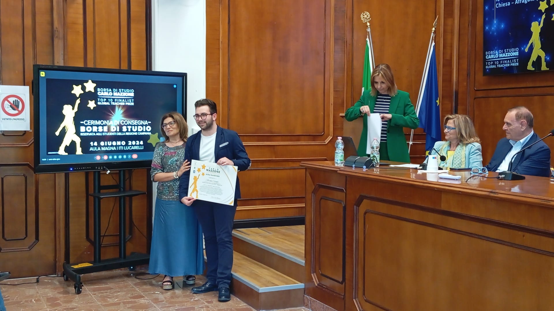 Global Teacher Prize, al ”Lucarelli” la premiazione di dieci studenti