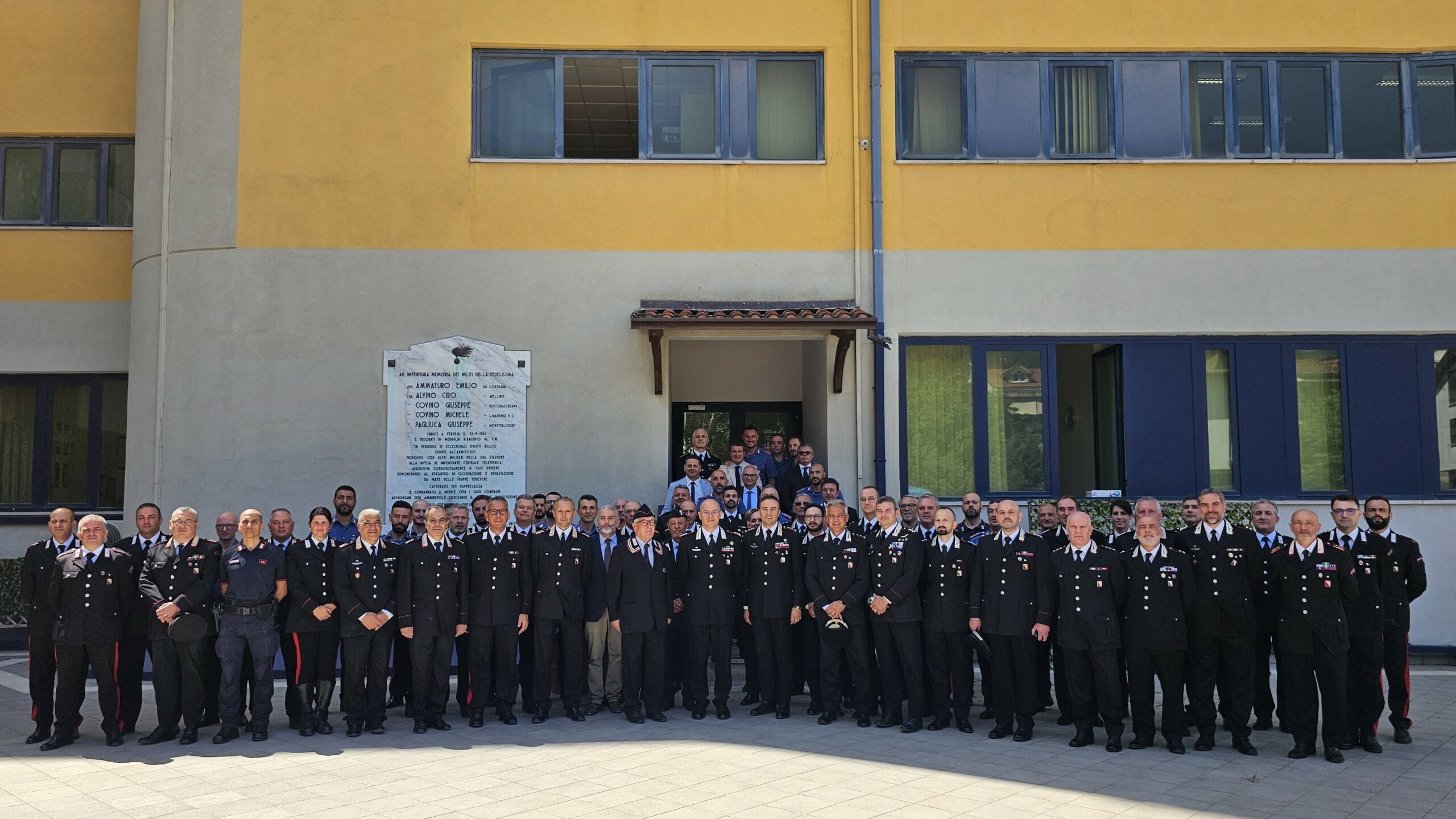 Il Comandante della Legione Carabinieri Campania, Generale di Divisione Canio Giuseppe La Gala, in visita ad Avellino