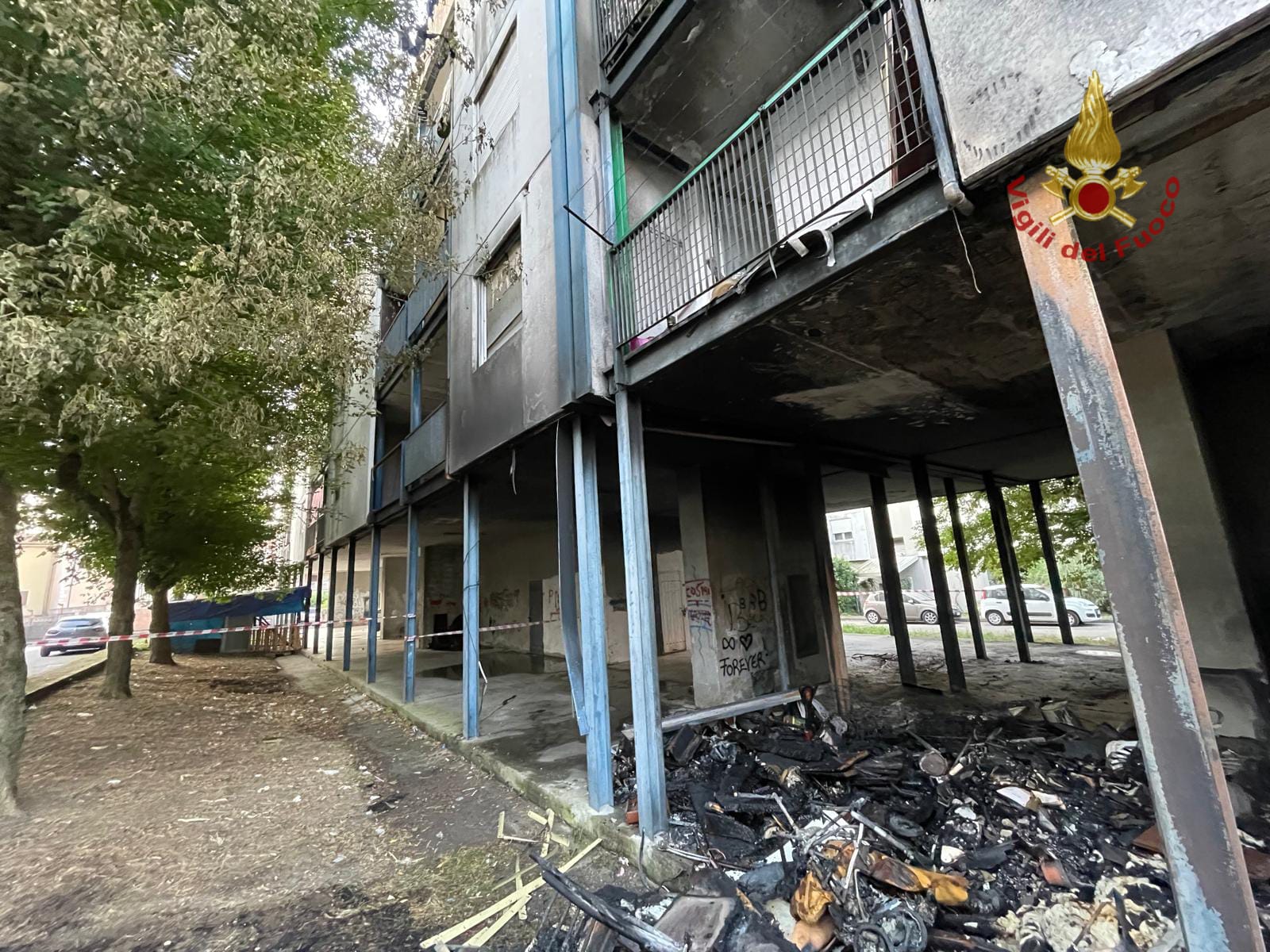 Incendio Avellino, il sindaco Nargi: sistemati gli evacuati, costante il monitoraggio ambientale