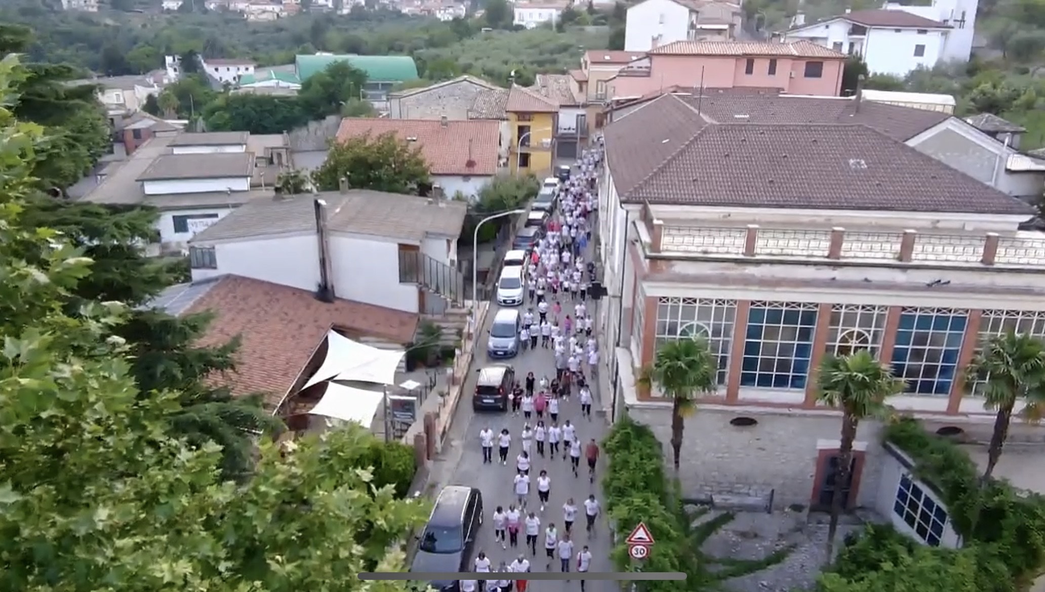 “Vitulano in Rosa”: successo per la prima edizione della passeggiata a sostegno della prevenzione dei tumori del seno