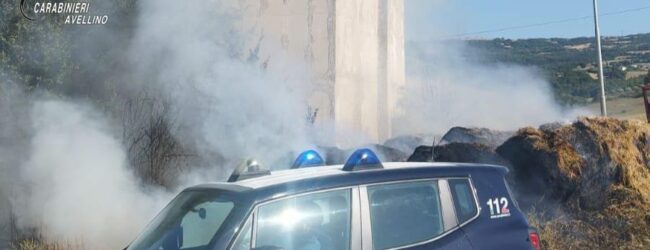 Guardia Lombardi| Rotoballe di fieno in fiamme, sul posto vigili del fuoco e carabinieri