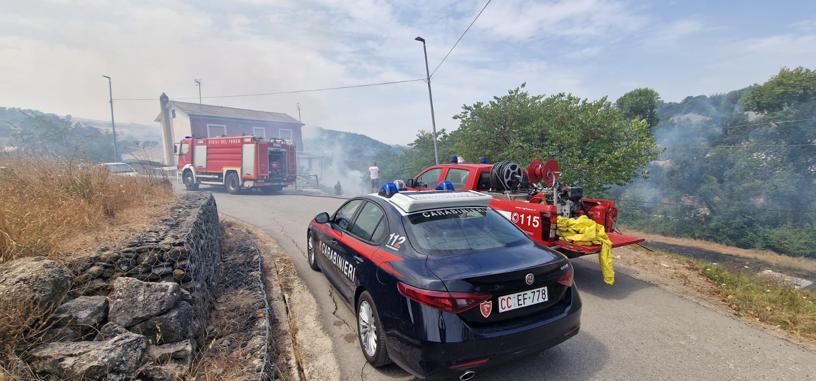 Melito Irpino| Incendio mette in pericolo una famiglia, i carabinieri fanno evacuare l’abitazione