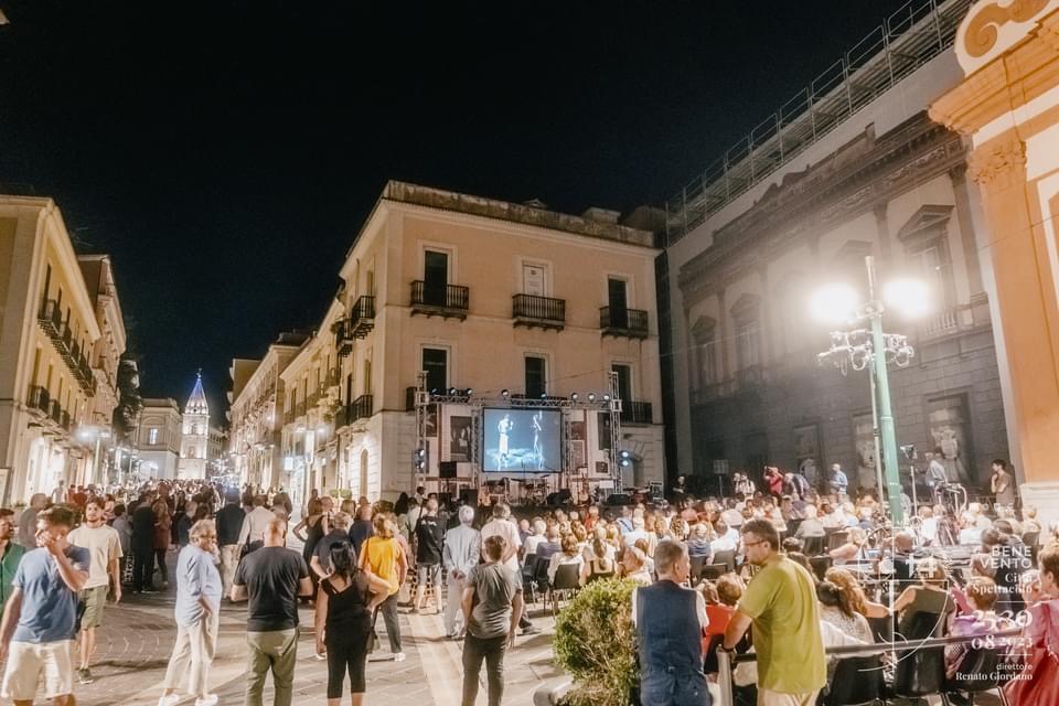 Benevento Città Spettacolo, per Piazze d’Autore tante firme di pregio