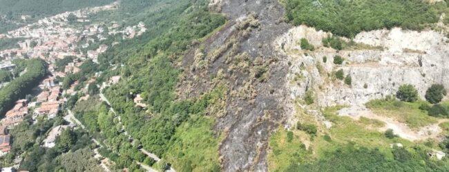 Mercogliano| Danni per l’incendio, siccità, crisi idrica, rischio idrogeologico e agricoltura in ginocchio: D’Alessio dichiara lo stato di calamità naturale