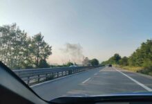 Benevento: auto in fiamme sul raccordo autostradale Napoli-Bari