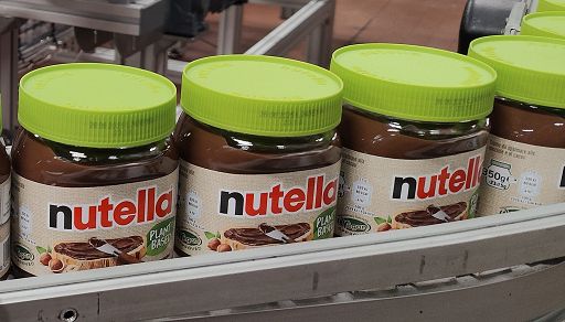 Da Sant’Angelo dei Lombardi arriva la Nutella vegana e senza glutine, con tappo verde.