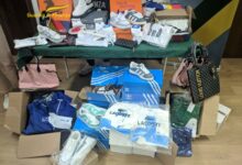 La Guardia di Finanza di Avellino sequestra 110 prodotti contraffatti di abbigliamento, calzature e borse di noti brand