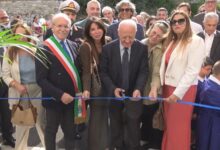 Solofra| Il governatore De Luca inaugura la scuola elementare di Sant’Agata e sullo “ius scholae” afferma: una scelta di civiltà, non effettuarla è disumano