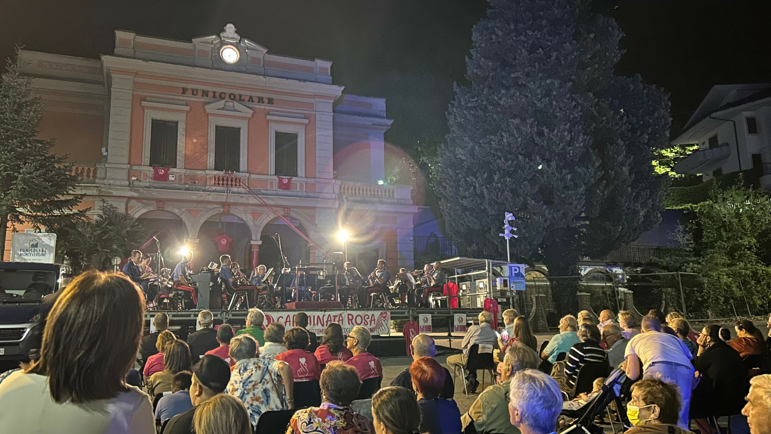 Mercogliano, la Fanfara dell’Arma dei Carabinieri in concerto per la decima edizione della “Camminata Rosa”