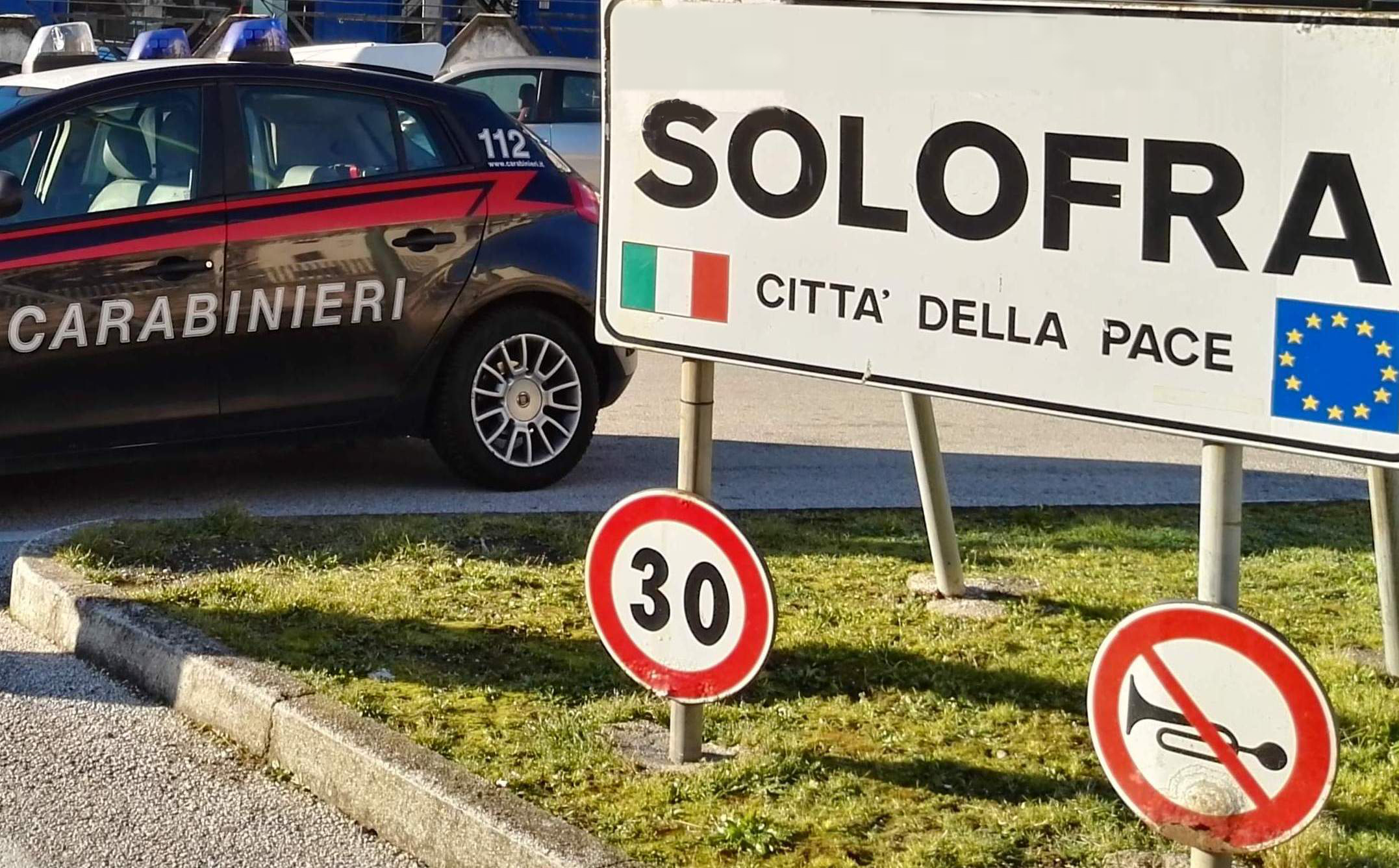 Solofra: minacce e lesioni ad un minorenne: i Carabinieri denunciano 3 persone