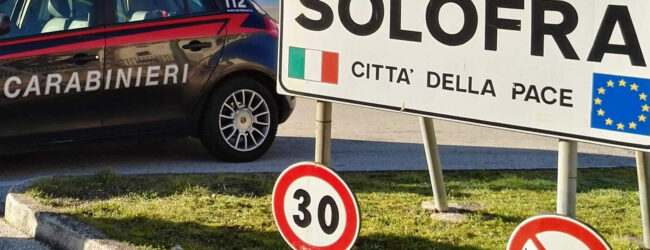 Solofra (AV): Troppo chiasso, feriscono ragazzino con mannaia. Denunciate tre persone