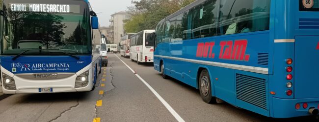 Dispositivo bus, anche le quattro aziende “ribelli ” a via Mustilli. Ambrosone sferza le opposizioni