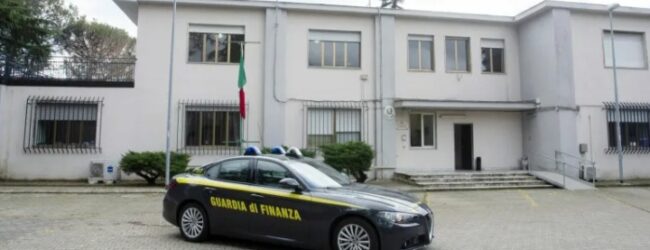 Fatture false, sequestro per 2,5 milioni e 10 indagati