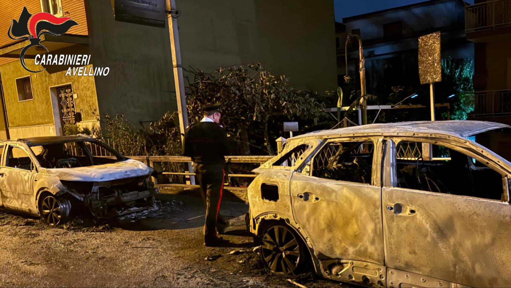 Solofra: due auto distrutte dalle fiamme. Indagano i carabinieri