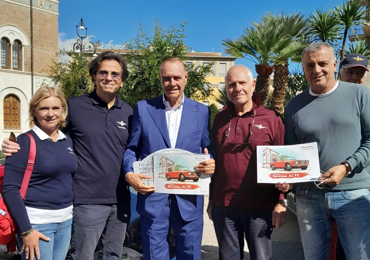 Successo per il raduno di auto d’epoca ”Registro Internazionale Touring Superleggera”