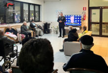 Lacedonia: i Carabinieri trascorrono il pomeriggio insieme agli anziani per parlare del fenomeno delle truffe