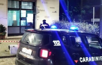 Calitri| Bomba allo sportello bancomat della Bper, ladri in fuga col bottino