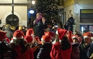 A Benevento si accende l’Incanto di Natale,luci e colori al Corso Garibaldi