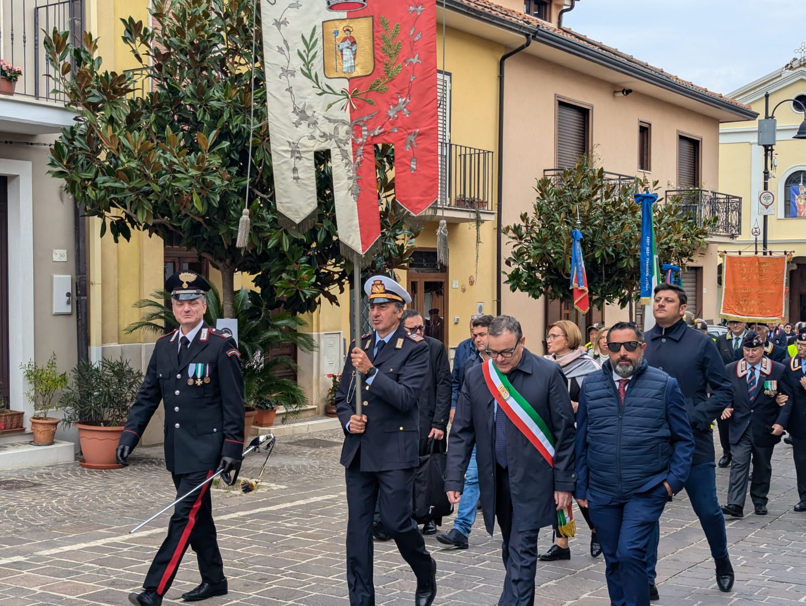 San Leucio del Sannio celebra Unità Nazionale e Forze Armate