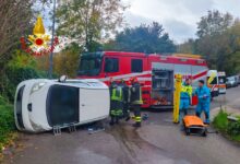 Incidente ad Avellino: auto si ribalta, ferito un 23enne