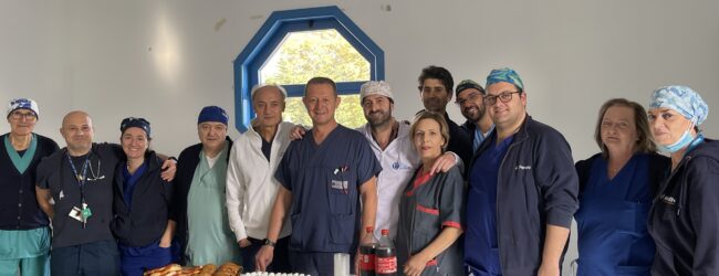 Traguardo dei 350 interventi di chirurgia robotica in Urologia Il manager Pizzuti: premiata l’attenzione per il paziente