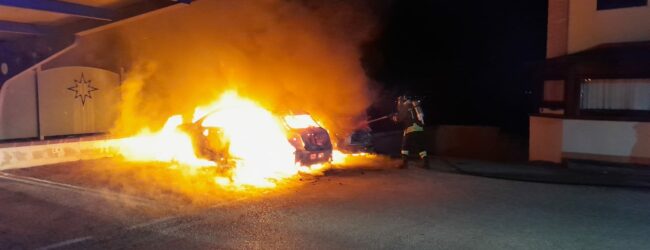 Due auto in fiamme, si indaga a Calvi