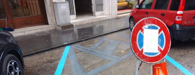 Via Goduti e i nuovi stalli ma sorridono solo gli automobilisti