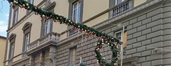 Natale a Benevento, installate le prime Luminarie lungo Corso Garibaldi