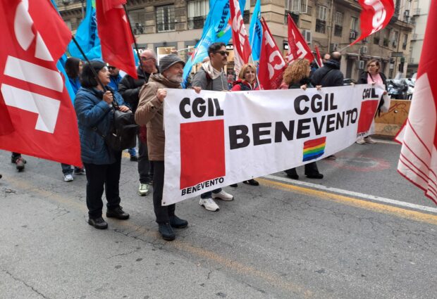 Sciopero Generale a Napoli: Cgil e Uil in piazza contro la Manovra del Governo Meloni. Partenze anche da Benevento