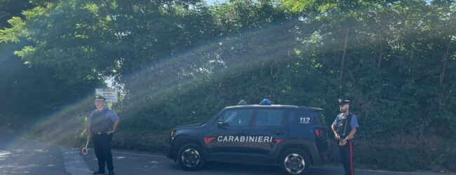 Forino: al controllo dei Carabinieri esibisce una patente estera: trentenne nei guai