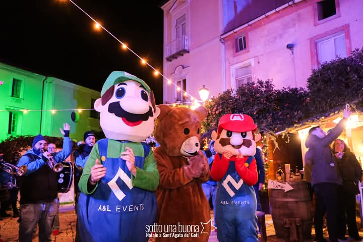 Il borgo di Sant’Agata de’ Goti si trasforma nella magia del Natale