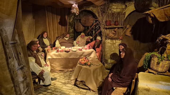 Pietrelcina inaugura il tradizionale Presepe Vivente: un viaggio nel mistero della Natività