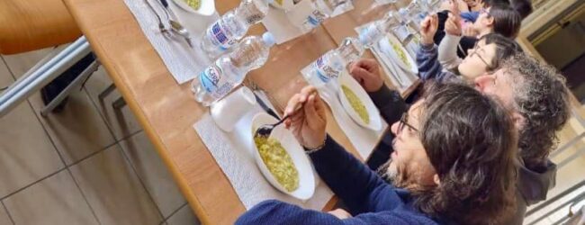 Paupisi,il Sindaco Coletta a pranzo alla mensa scolastica per verificare il servizio