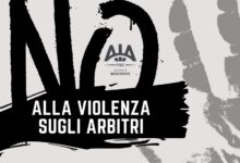 Gli arbitri sanniti in campo con segno nero per dire no alla violenza