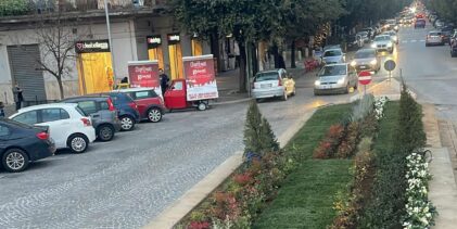 La fontana di piazza Bissolati diventa un isolotto giardino