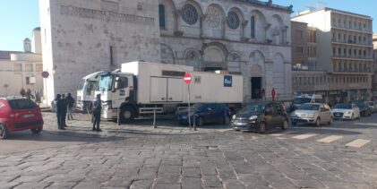 Al duomo c’è la Rai ma la stampa locale va fuori