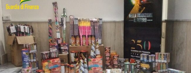 Capodanno, maxi sequestro di fuochi d’artificio illegali