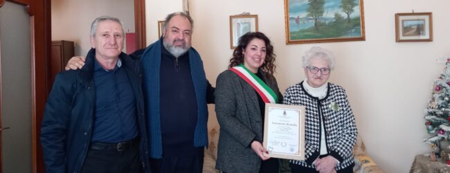 San Martino Sannita celebra il centounesimo compleanno di Antonietta Boniello, simbolo di longevità e saggezza