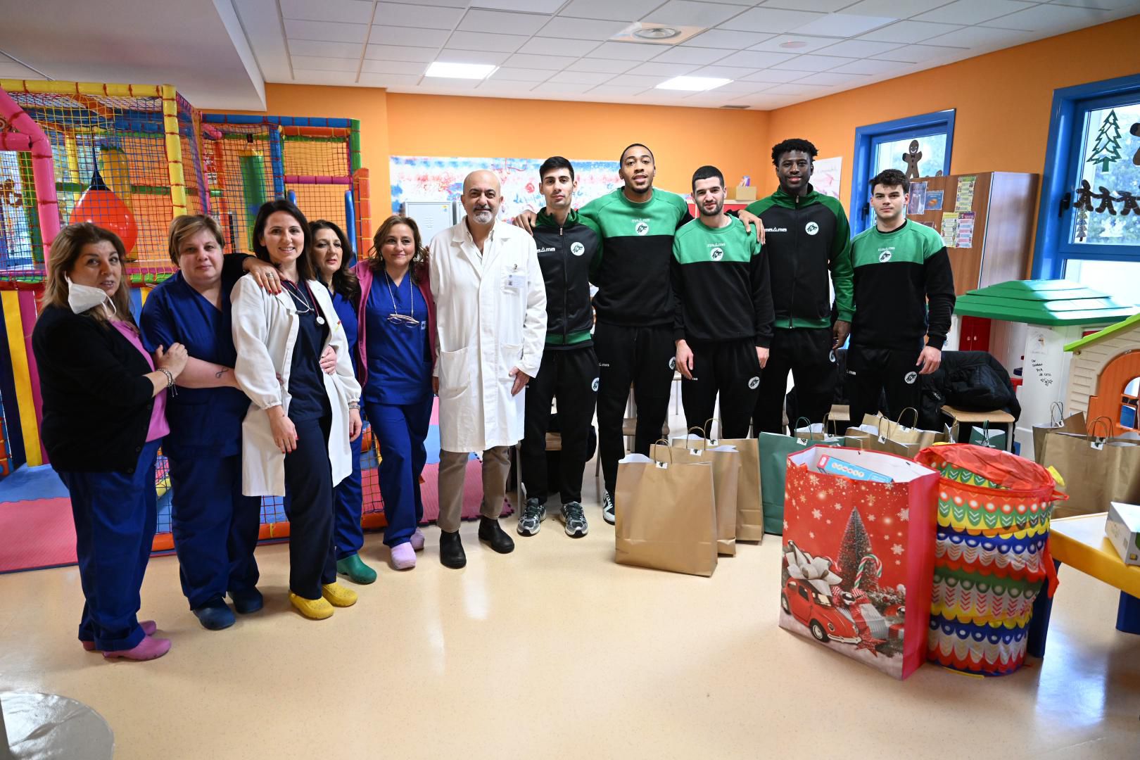 Avellino Basket: oggi in visita al reparto di Pediatria del Moscati